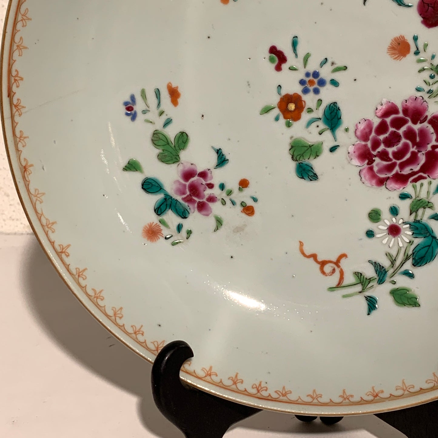 Kinesisk famille rose skål, Qianlong Dynastiet (år 1735-1796.)