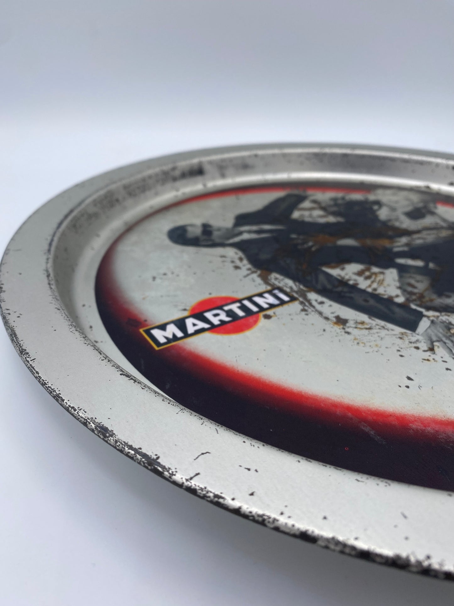 Vintage rund Martini reklame-serveringsbakke. I metal. Dansk. Slut 20. årh