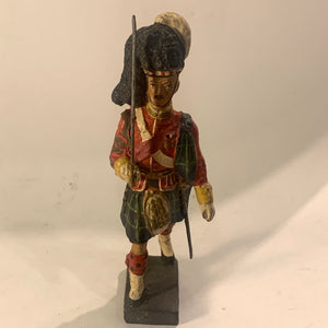 Lineol Skotsk officer, med sabel.