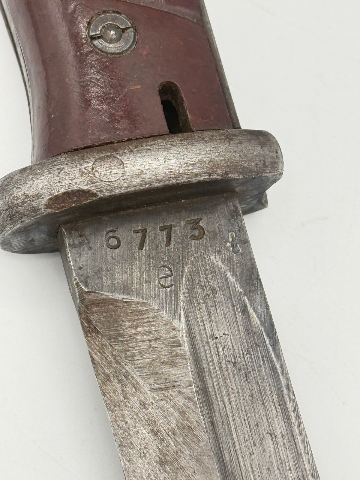 Tysk WW2 nummer-ens Ernst Pack & Söhne Mauser K98 S84/98 III bajonet med frø