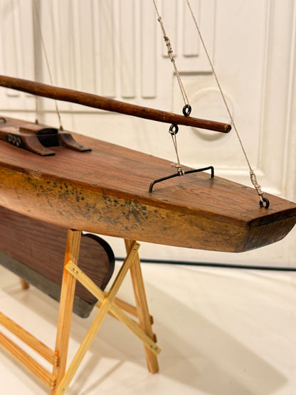 Antik håndbygget Pond Yacht Model. Danmark. Fra 1920érne