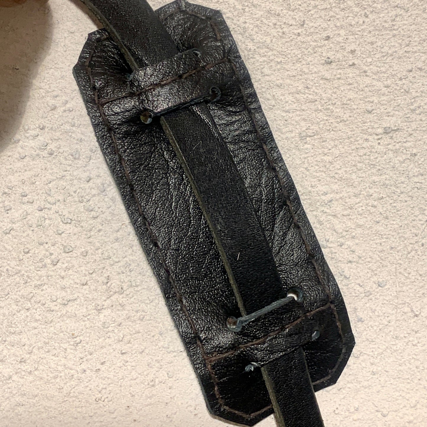 Håndsyet læder skuldertaske, Kim Zoll Designs.