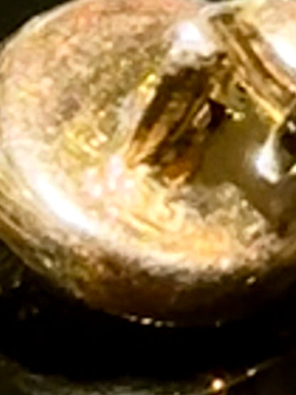 Art Deco 14K. Guld kraveknap, med blå safir. Start 1900 tallet.