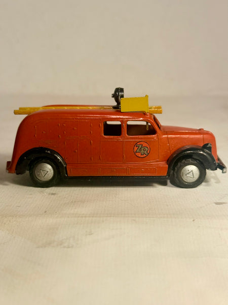 TEKNO Denmark Triangel brandsprøjtebil No. 486.