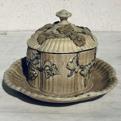 Antik Mettlach Villeroy & Boch sukkerskål, fra 1852-1872.