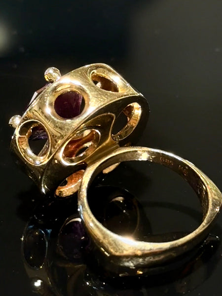 Hermann Siersbøl (1948-64) Stor 14K guld cocktail ring med Amethyst.
