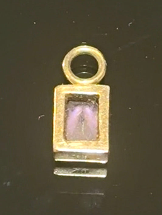Vintage 8K. Guld charm / vedhæng, med Amethyst