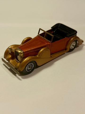 Vintage Lesney Matchbox 1928 Lagonda drophead metal car, from the 1970s.