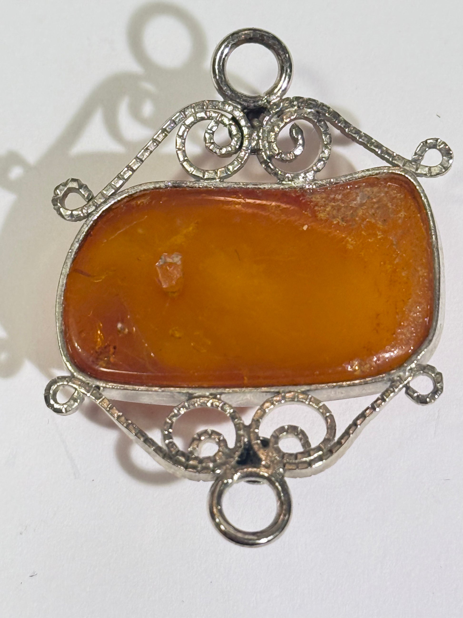 Antik Rav og sølv vedhæng. Start 1900 tallet