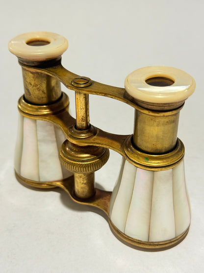 Antik teater kikkert indlagt med perlemor, fra start 1900 tallet.