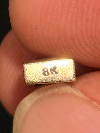 Vintage 8K. Guld charm / vedhæng, med pink ædelsten.