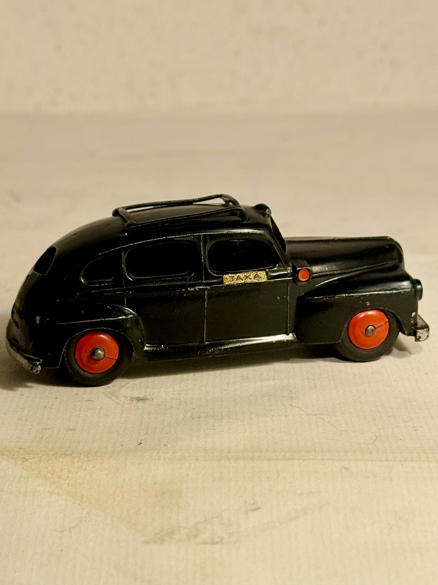 TEKNO Denmark Ford taxabil No. 428.