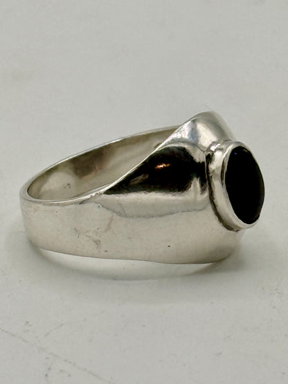 Vintage Onyx & Sterlingsølv ring. Polen. Fra 1980érne