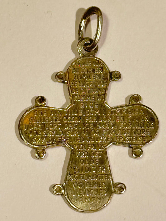 Vintage cross pendant in silver. Start/mid 1900s