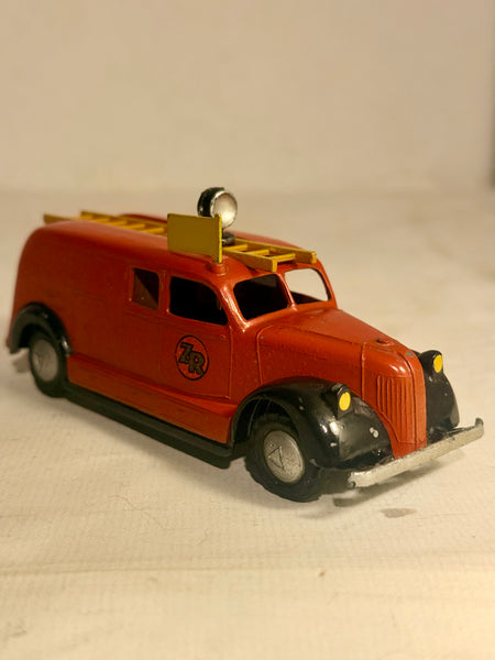 TEKNO Denmark Triangel brandsprøjtebil No. 486.