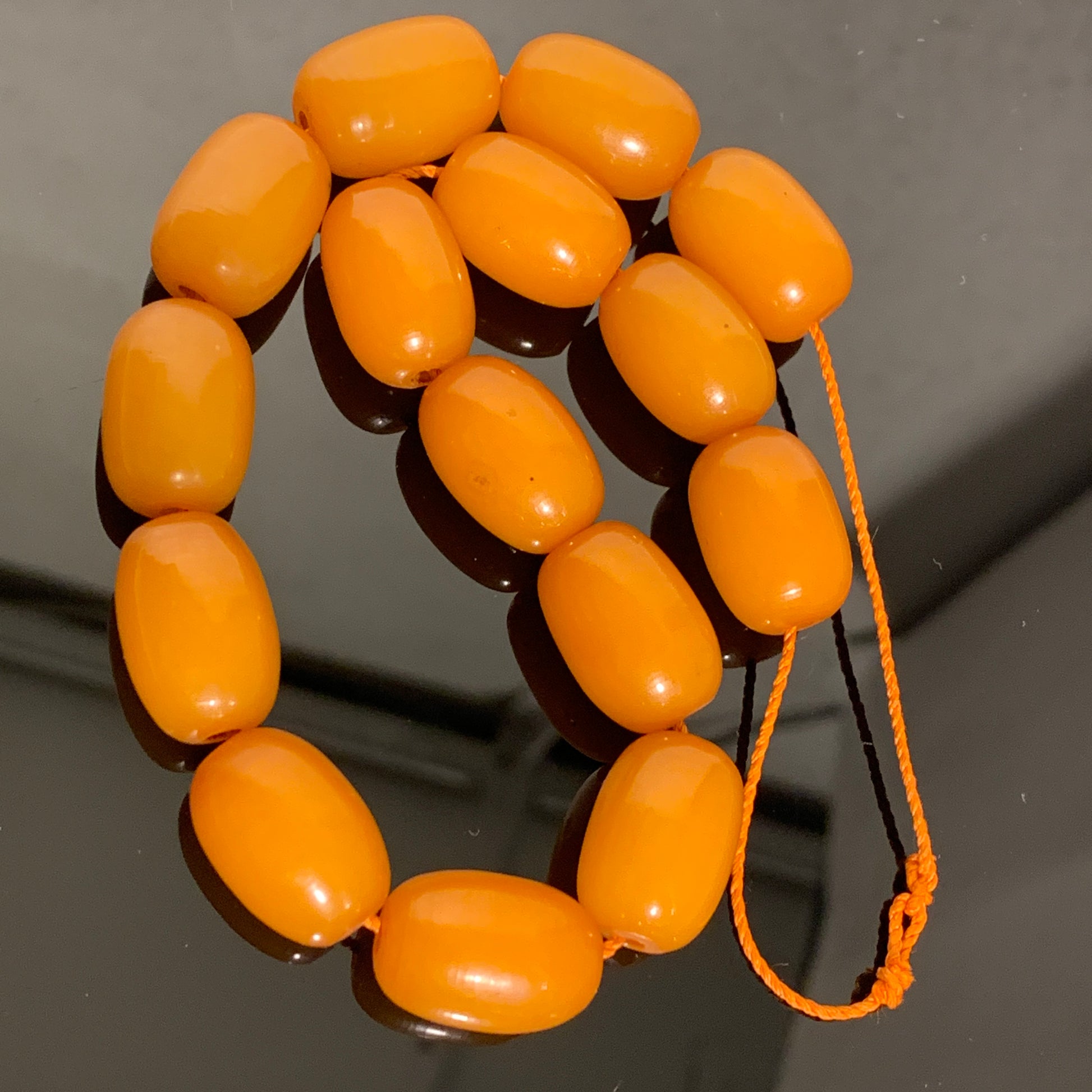 Bakelit perle kæde, fra start/midt 1900 tallet