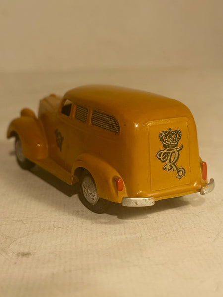 TEKNO Denmark Packard postbil No. 425.