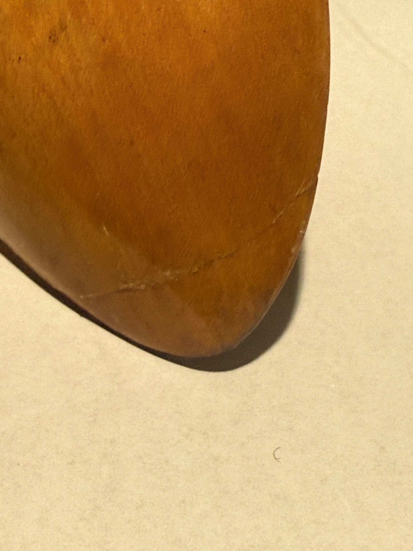 Antik Norsk udskåret Guldbrandsdalen-stil træ salat bestik, fra ca. 1870.