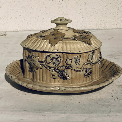 Antik Mettlach Villeroy & Boch sukkerskål, fra 1852-1872.