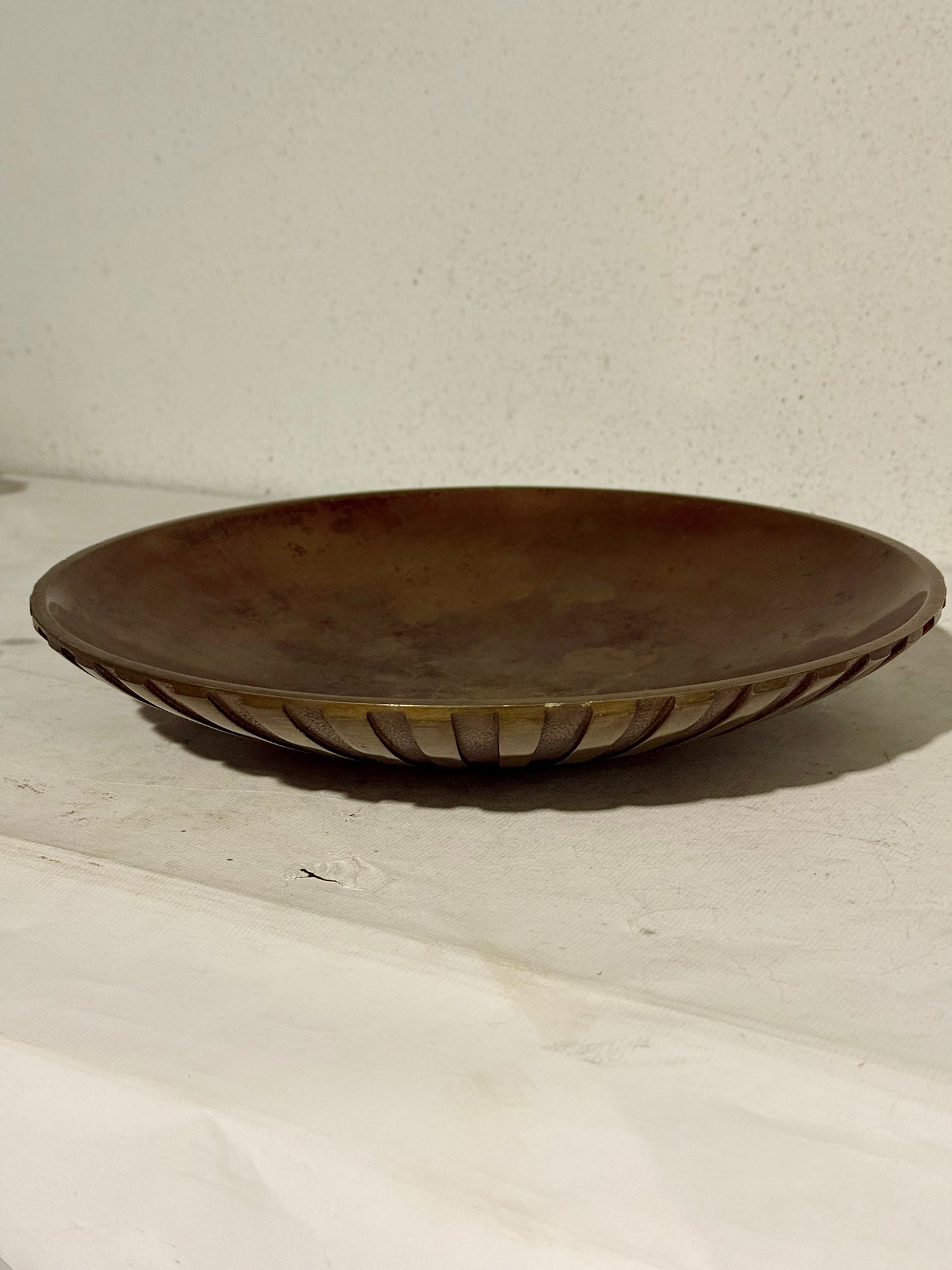Antik riflet Art Deco bronze fad