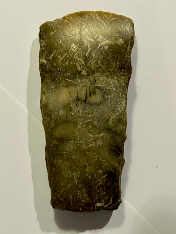Dansk oldsag. Tyndnakket Blandebjerg flintøkse. Type Vll. Jættestuetid.