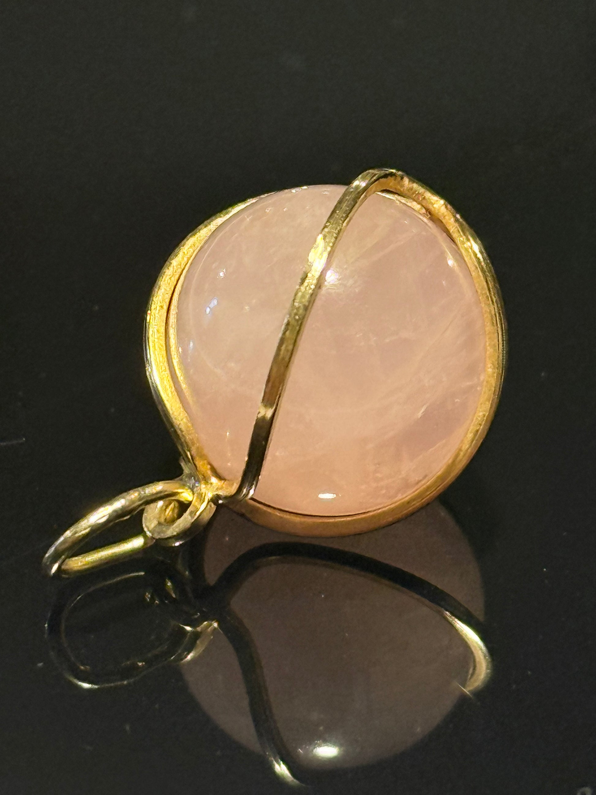 Vintage vedhæng i 14K guld og Rosakvarts