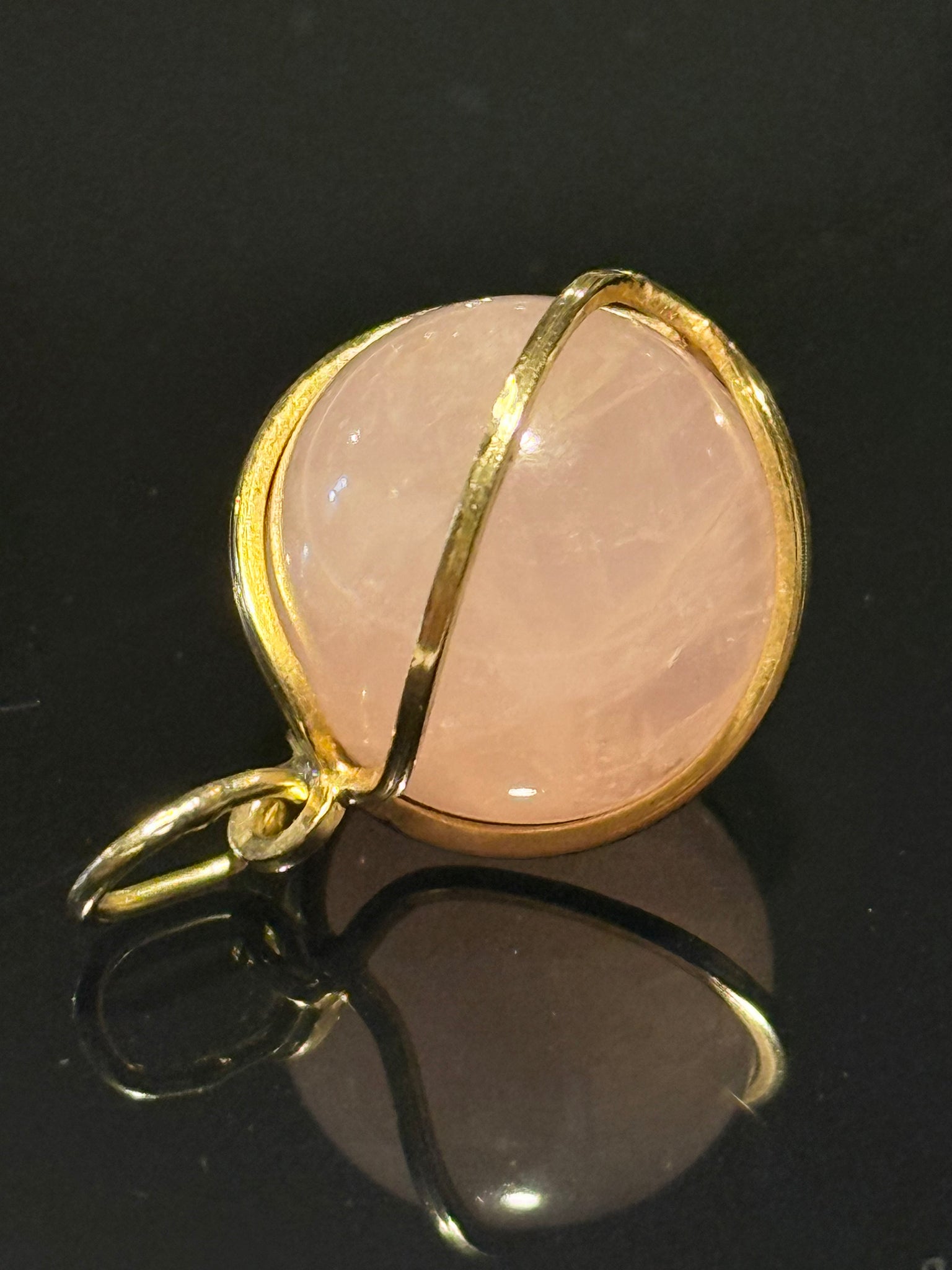 Vintage vedhæng i 14K guld og Rosakvarts.
