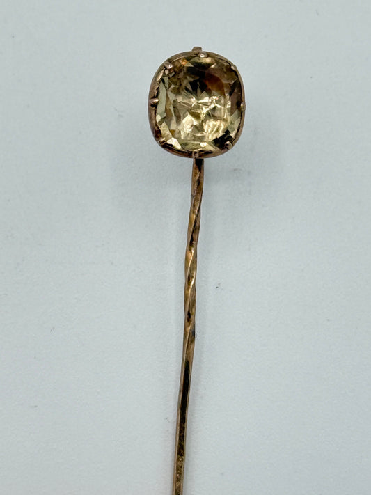 Antik slipsenål i 18K. Guld og Citrin. Slut 19. Start 20.Årh