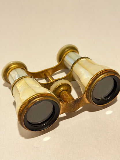 Antik teater kikkert indlagt med perlemor, fra start 1900 tallet.