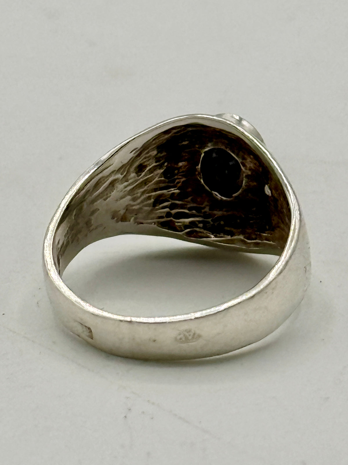 Vintage Onyx & Sterlingsølv ring. Polen. Fra 1980érne