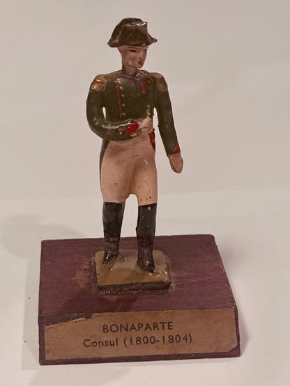 Antik Napoleon håndmalet tin figur, Frankrig start 1900tallet.