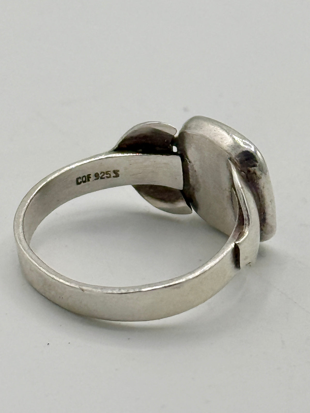 Carl Ove Frydensberg (1949-1982) Sølv & Onyx signet herrering, fra midt 20. Årh