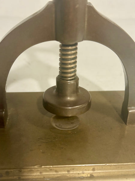 Antik bronze nøddeknækker, fra start 1900 tallet.