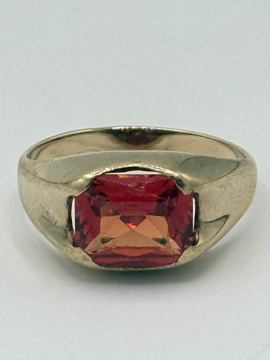 Vintage 14 karat Guld herrering, med smykkesten. Fra midt 20.Årh