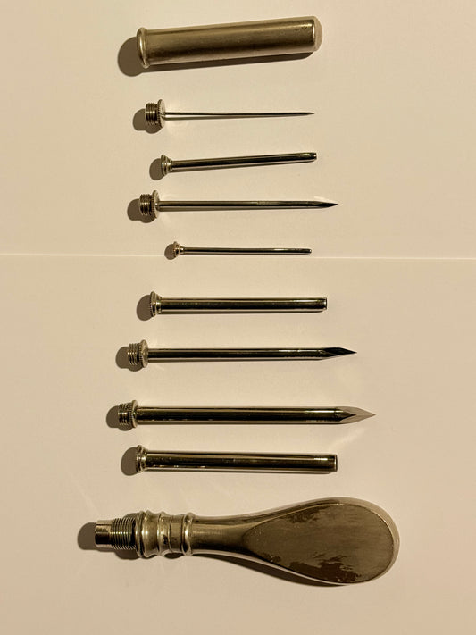 Ældre W.Kaiser Trokart. Kirurgisk instrument. Start/midt 1900 tallet.