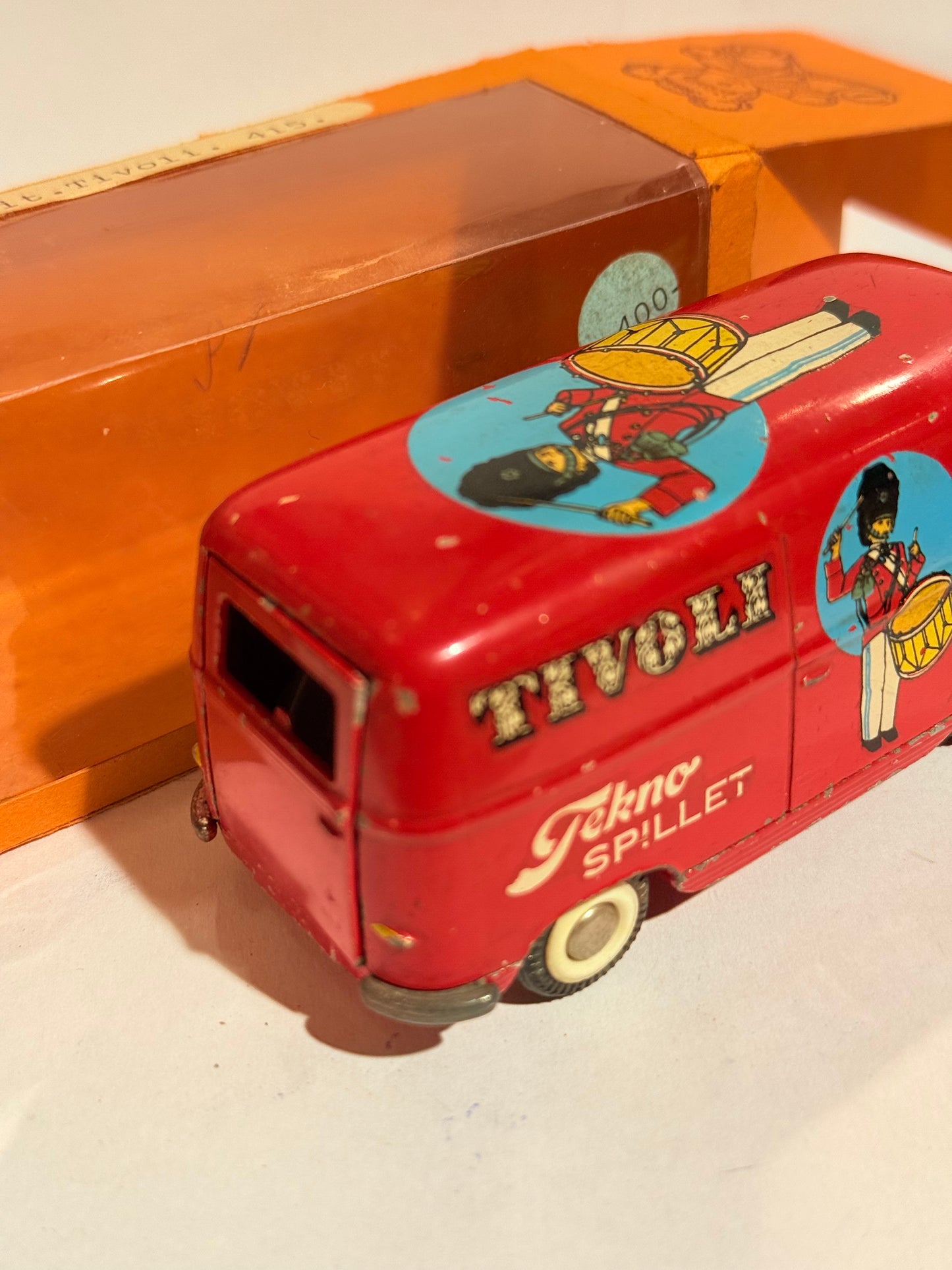 TEKNO Denmark Ford Taunus TIVOLI, Tekno spillet. No. 415. I æske.