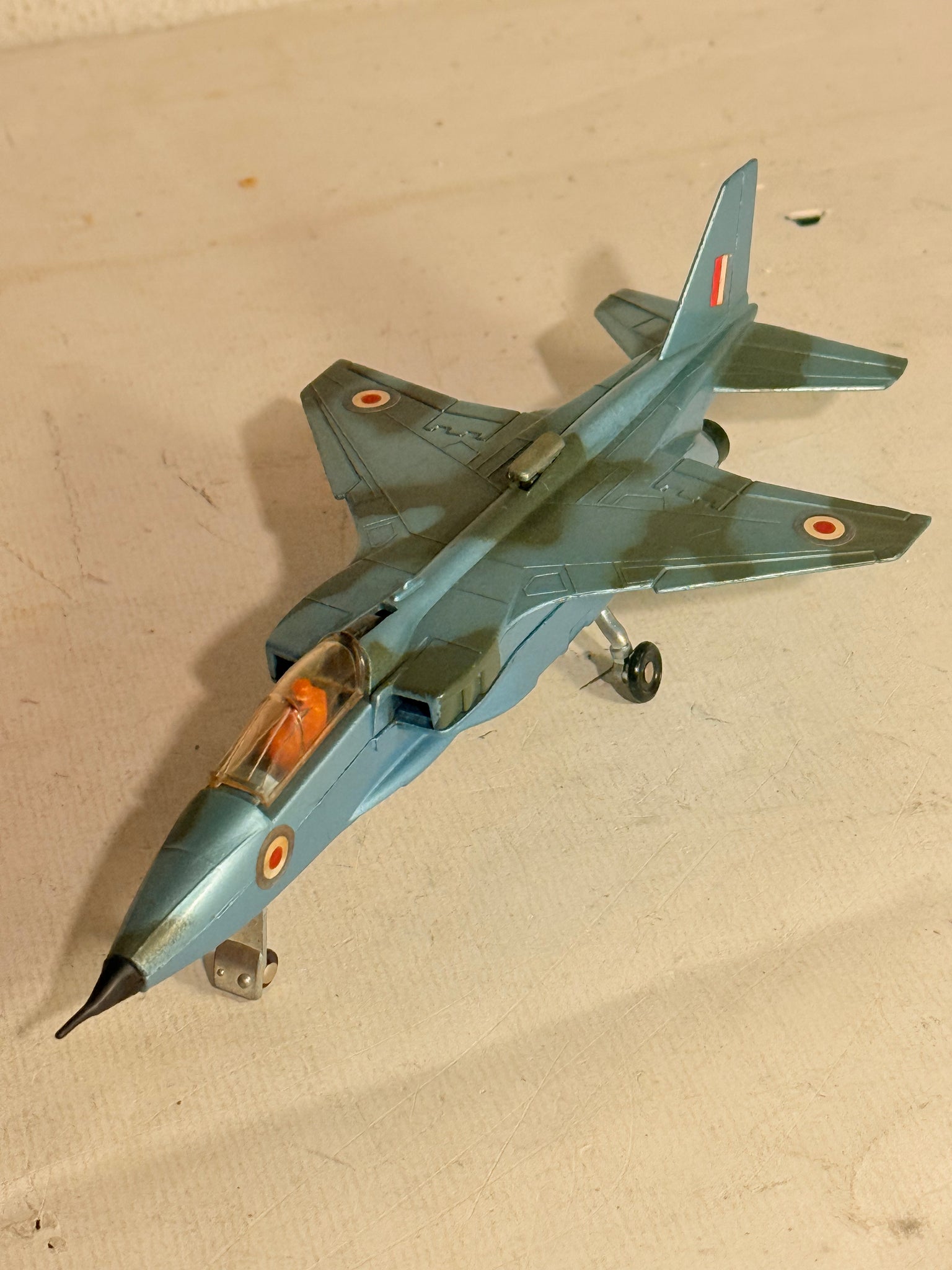 Dinky SEPECAT JAGUAR legetøjsfly