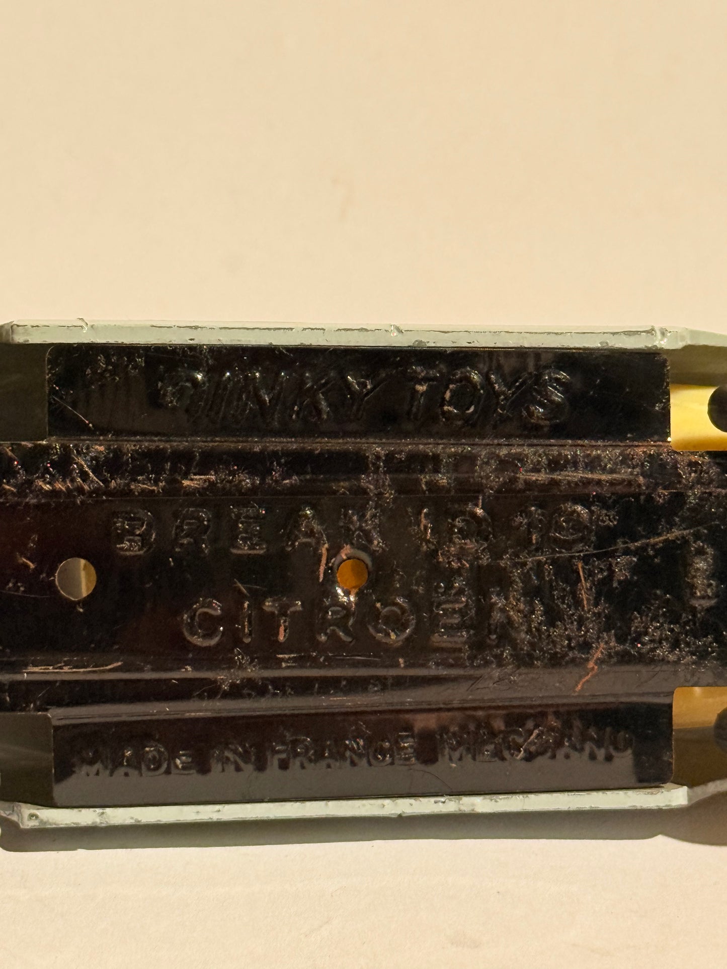 Dinky toys Citröen Break ID19 ambulance muncipale diecast legetøjsbil. Mål: ca. 4x12x4 cm. Stand: se billeder