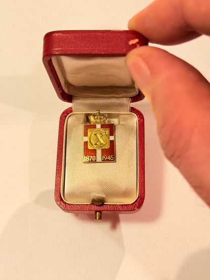 Georg Jensen Guld Chr.X. Kongemærke 1870-1945 til knappehul