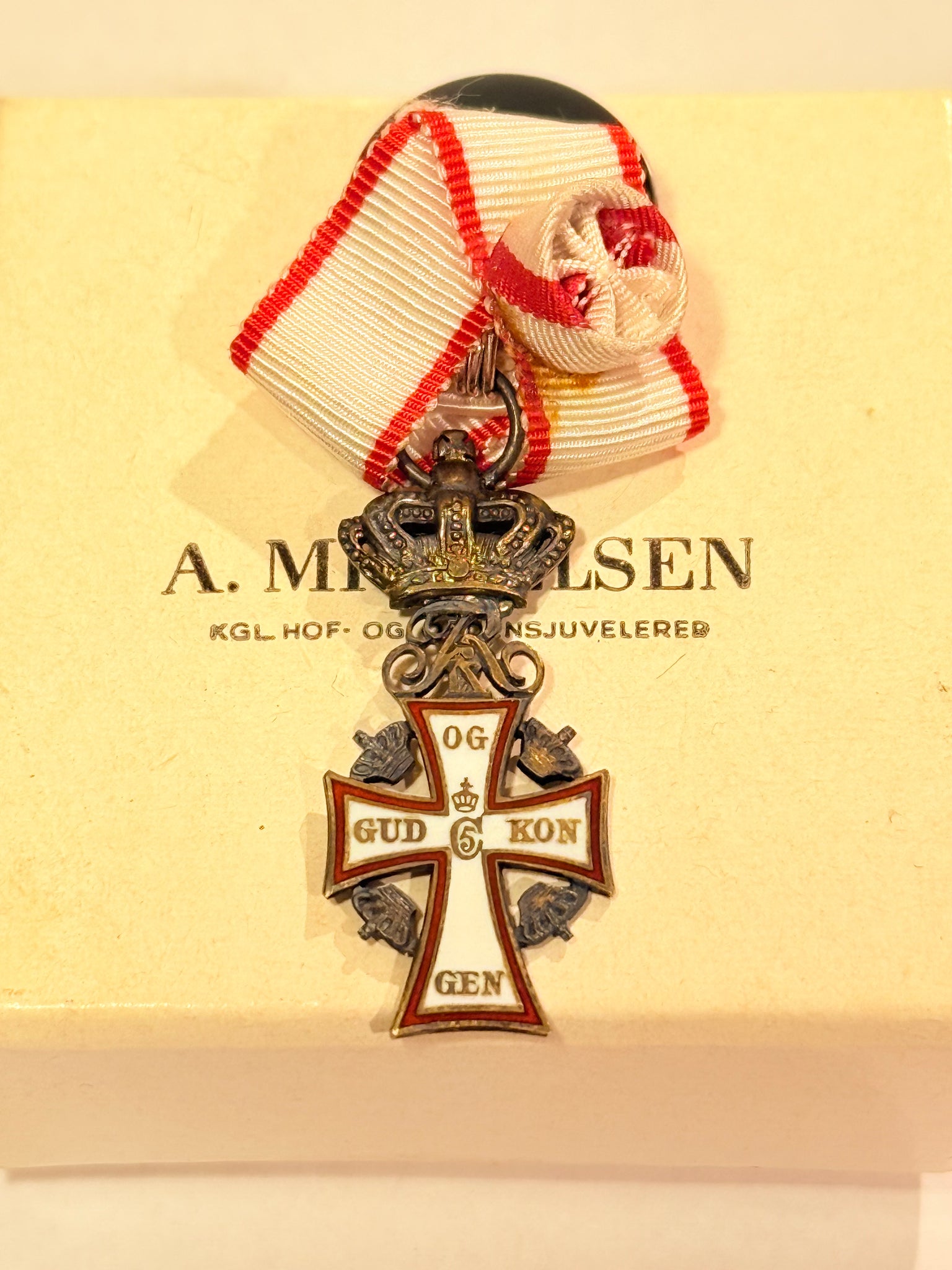 Miniaturemedalje af det danske Ridderkors - Frederik IX version.