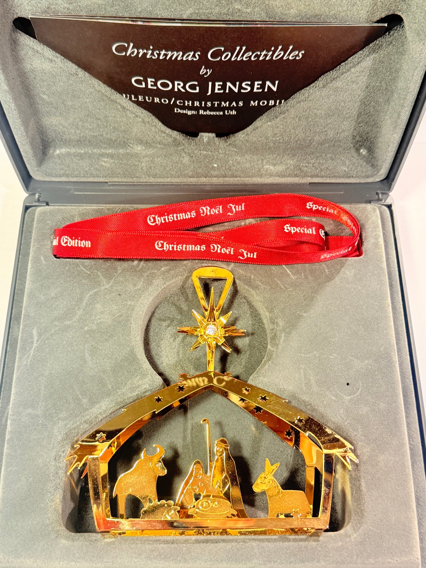 Georg Jensen Juleuro Special Edition 2012 - Julekrybben. Design: Rebecca Uth.