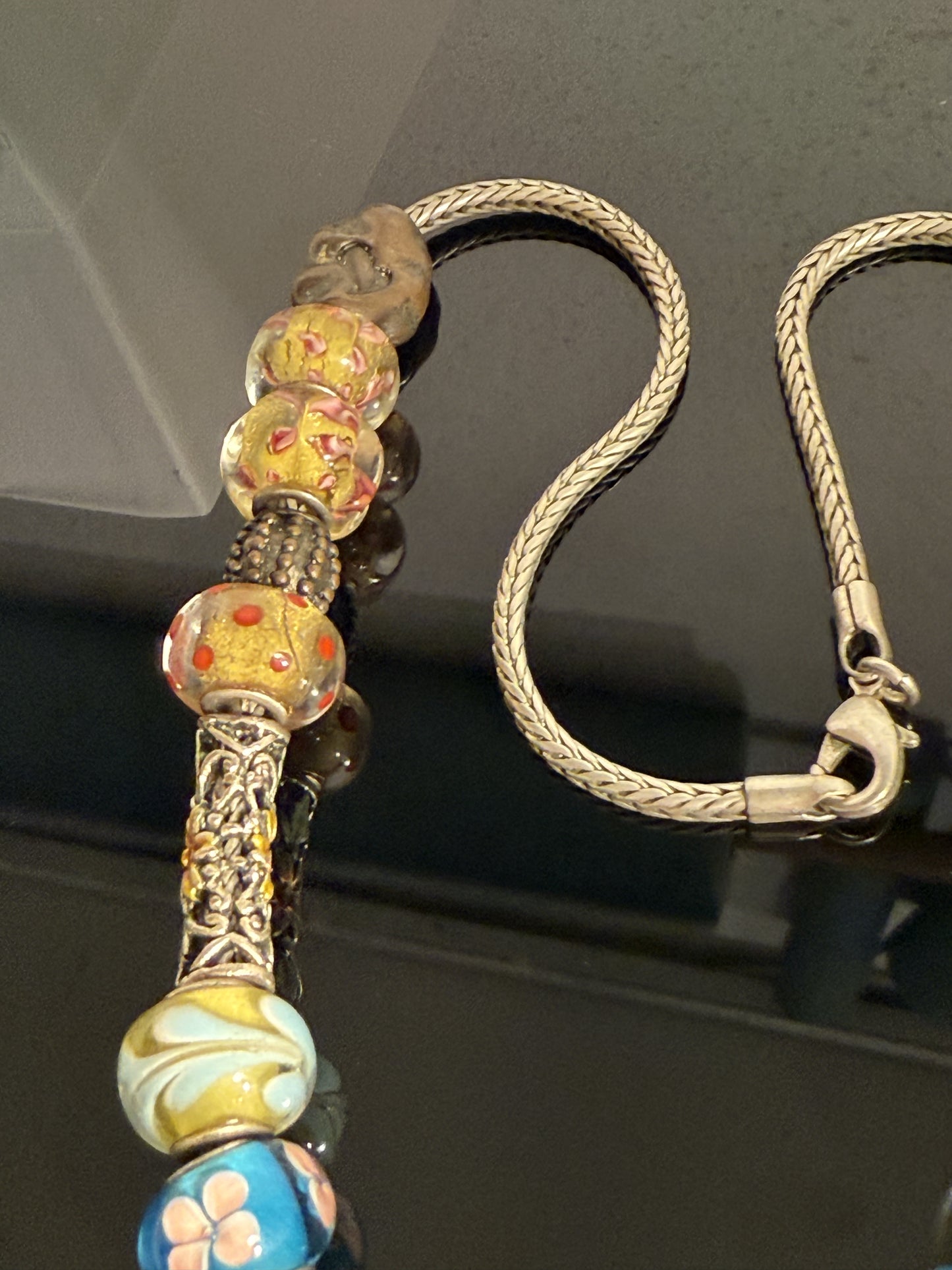 Troldekugle / Trollbeads halskæde.