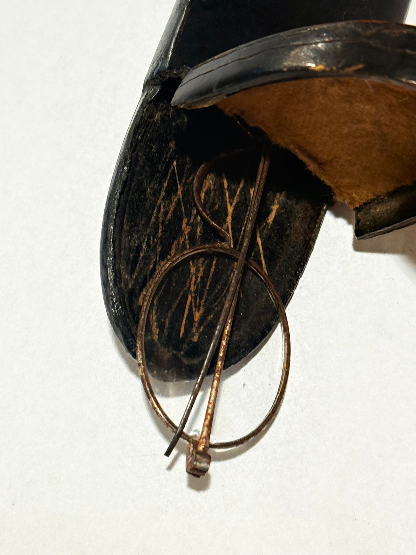 Antikke briller med etui, fra start 1900 tallet