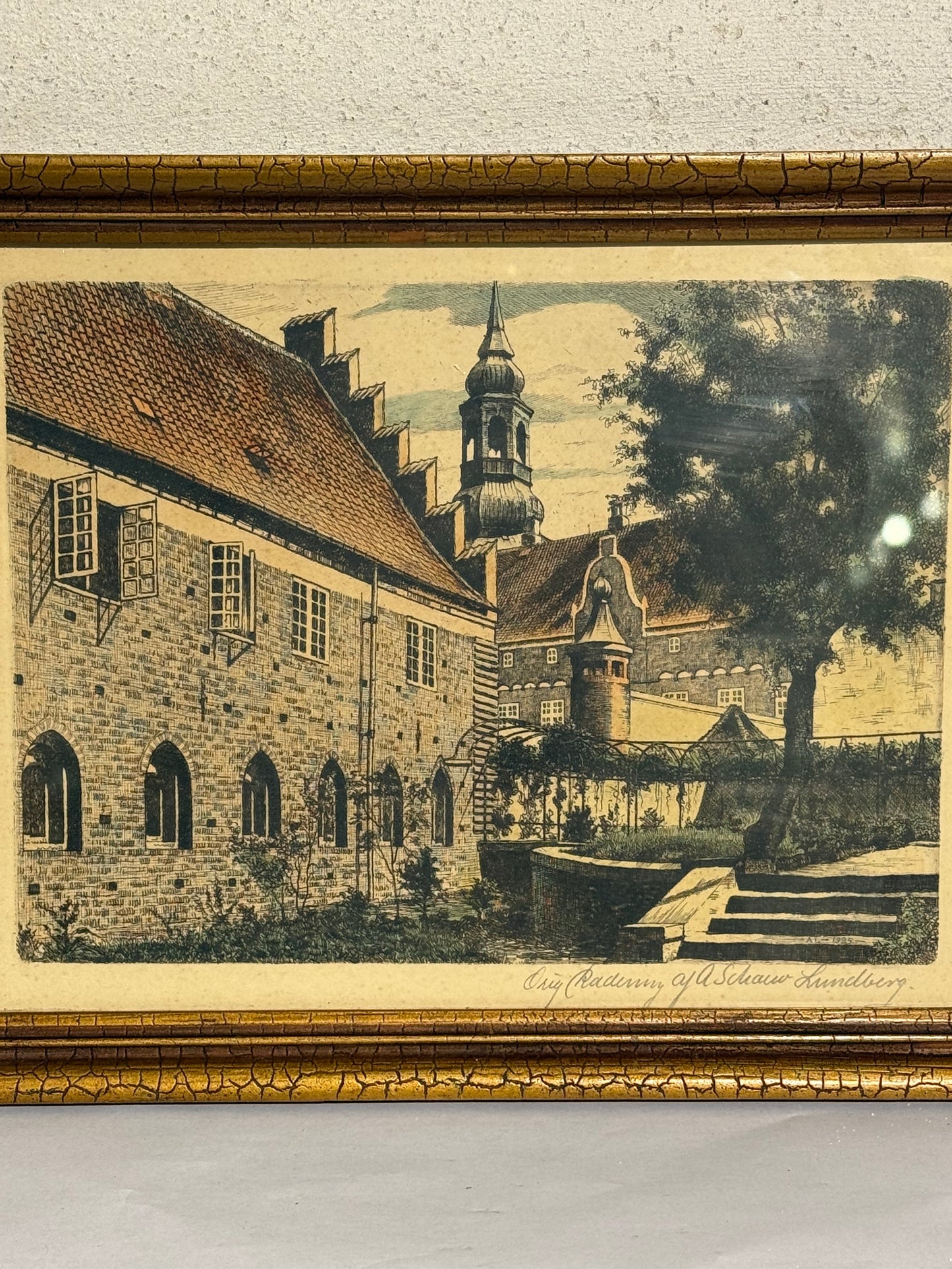 Anker Schouw Lundberg (f.1896-) koloreret radering af Aalborg kloster. Fra 1925