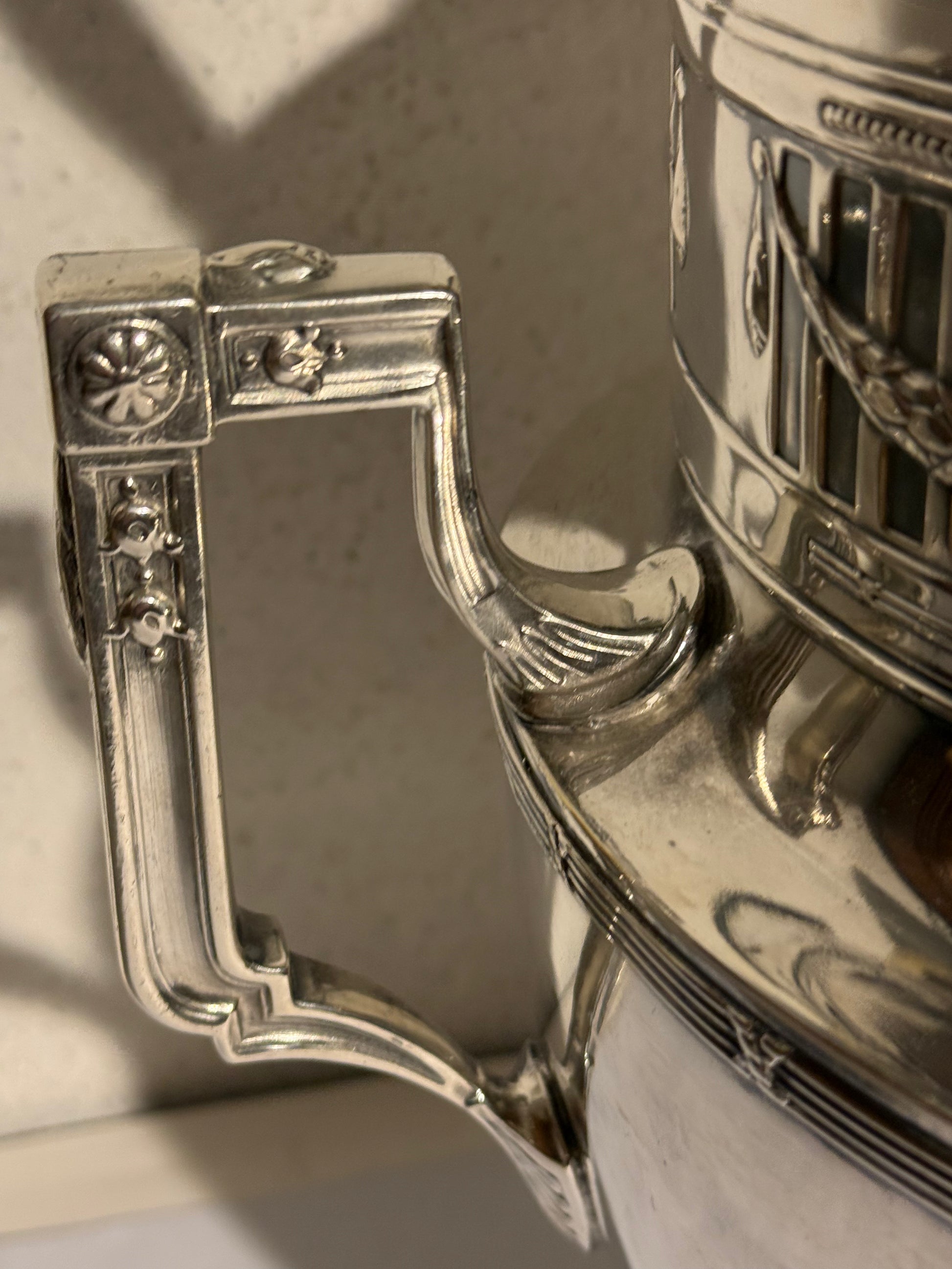 Antik Nyklassisk sølvbelagt punch bowl. Fra 1915-1925