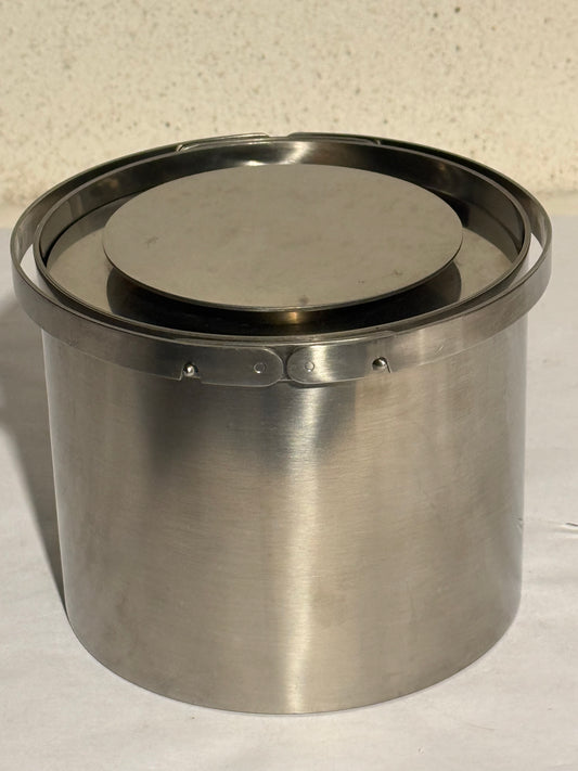 Arne Jacobsen Stelton Cylinda line isspand