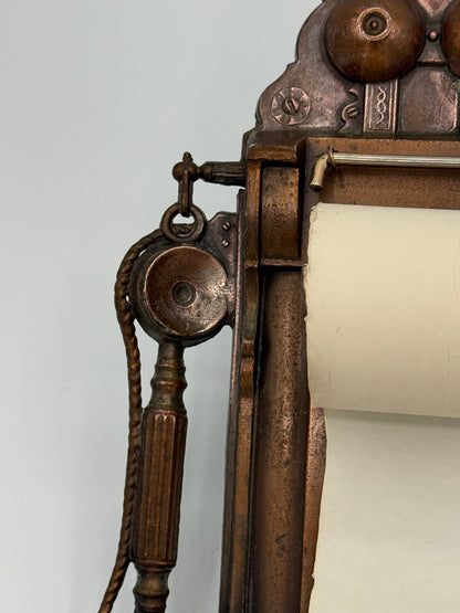 Antik Fero væghængt Notesrulle holder. Danmark, fra 1920/30érne