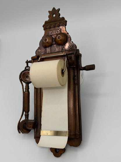 Antik Fero væghængt Notesrulle holder. Danmark, fra 1920/30érne