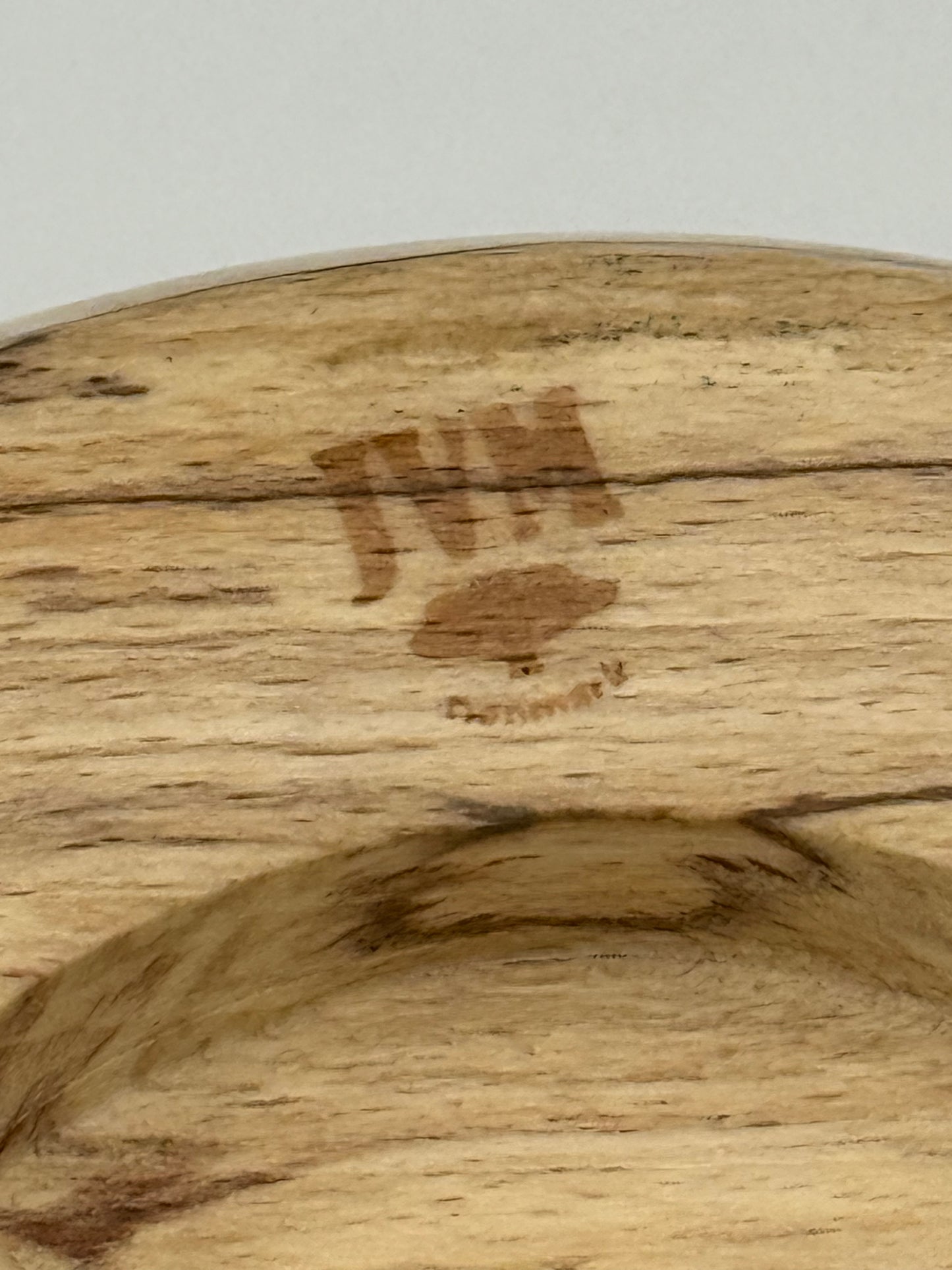 Vintage dansk hånddrejet Valnød og spaltet træ låg æske.