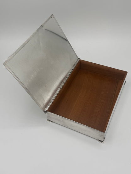 Madsen & T.Baagøes Eftf. (1958 - 1973) Cigar æske i sølvbelagt messing